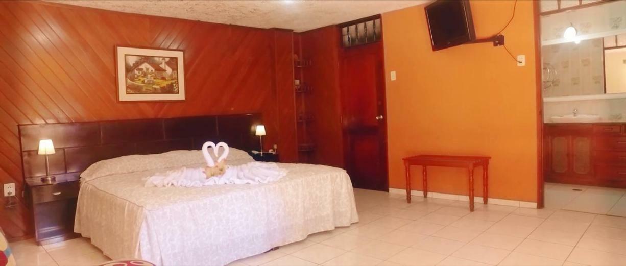 Hotel & Suites La Posada De Lobo Iquitos Exterior foto